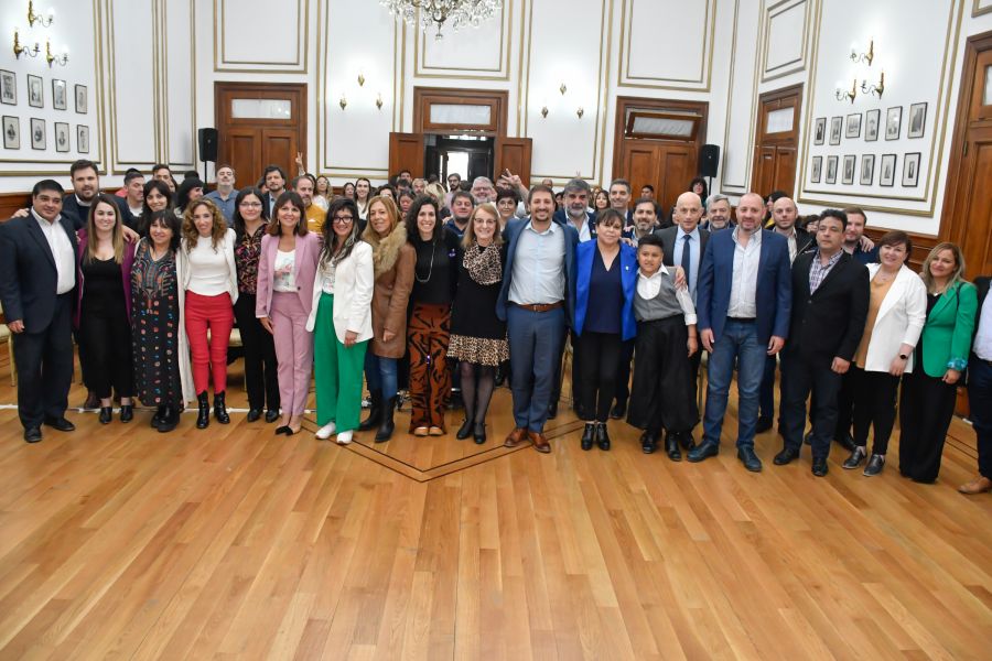 Alicia encabezó la firma de convenio y presentación del programa 