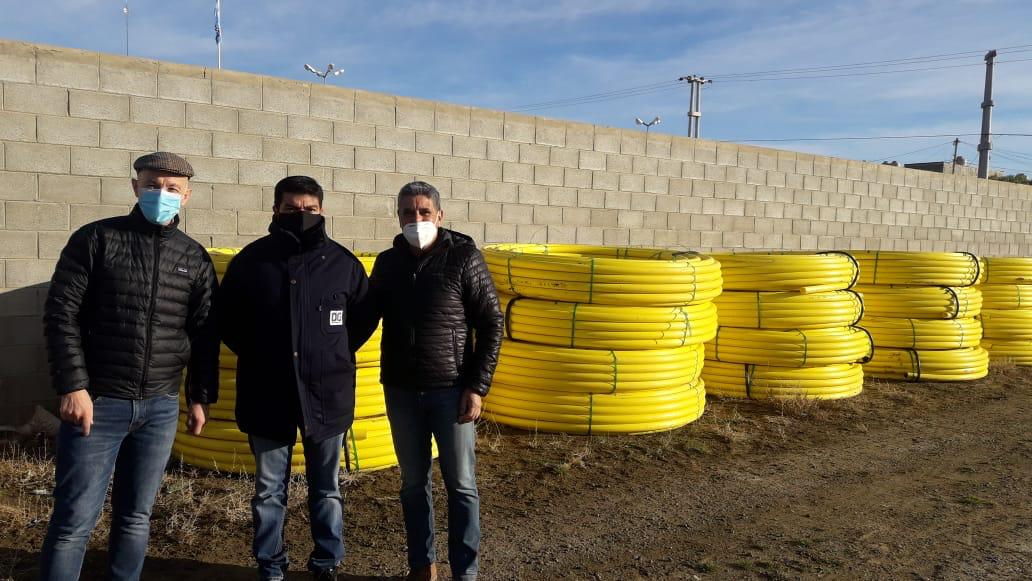 Cotillo firmo el convenio con Distrigas para extender la red de gas al Barrio ARA San Juan