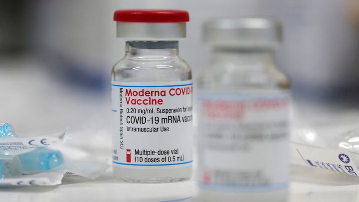 Gobierno anunció la compra de vacunas contra el Covid-19 al laboratorio Moderna