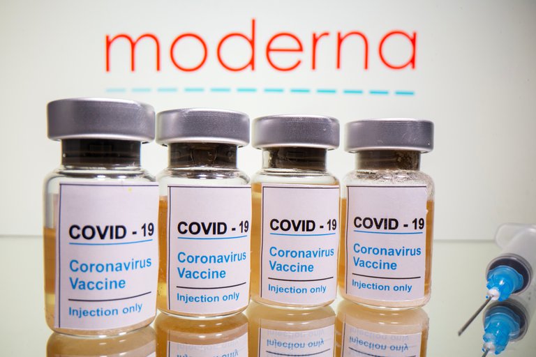 Coronavirus: la Unión Europea prevé aprobar la vacuna de Pfizer el 29 de diciembre y la de Moderna el 12 de enero