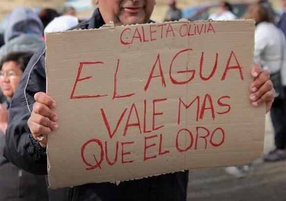 El Municipio no pagó y los vecinos del B° 150 Viviendas se quedaron sin el servicio de agua cuando más se necesita