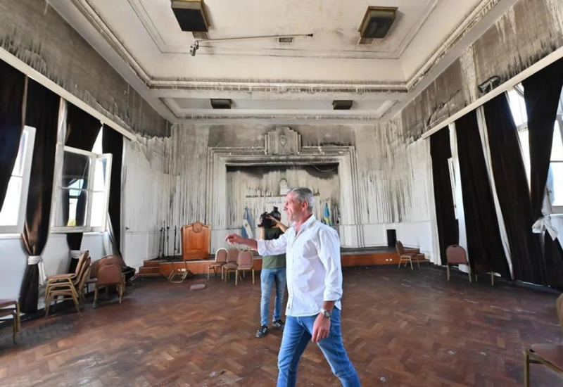 Arcioni habló de los destrozos a Casa de Gobierno: 