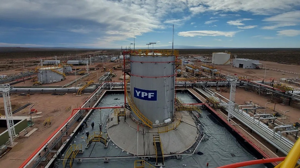YPF incrementa su rentabilidad y producción impulsada por Vaca Muerta