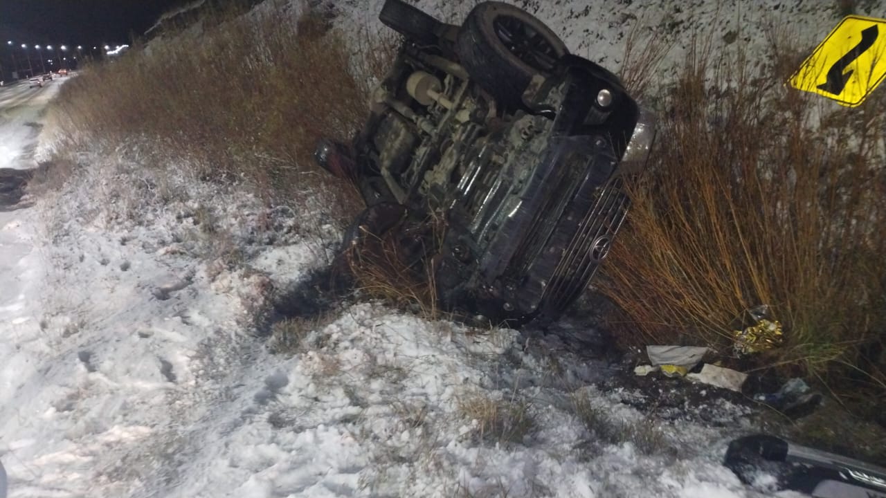 Hombre de 45 años despistó con su auto en la ruta nacional N° 40 y fue rescatado