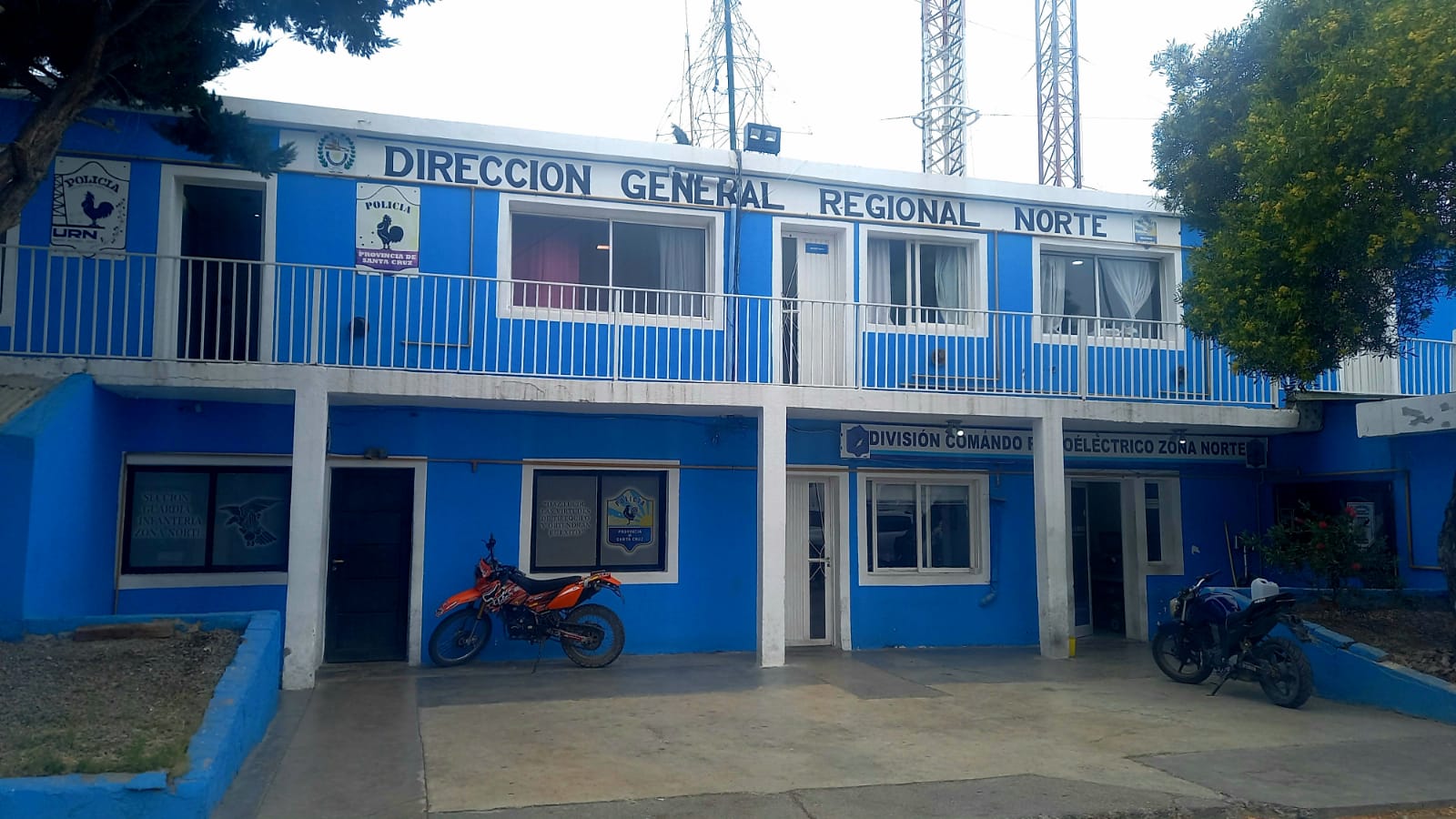 Insólito: Le robaron 4 handys a la policia durante la visita del ministro de Seguridad a Caleta