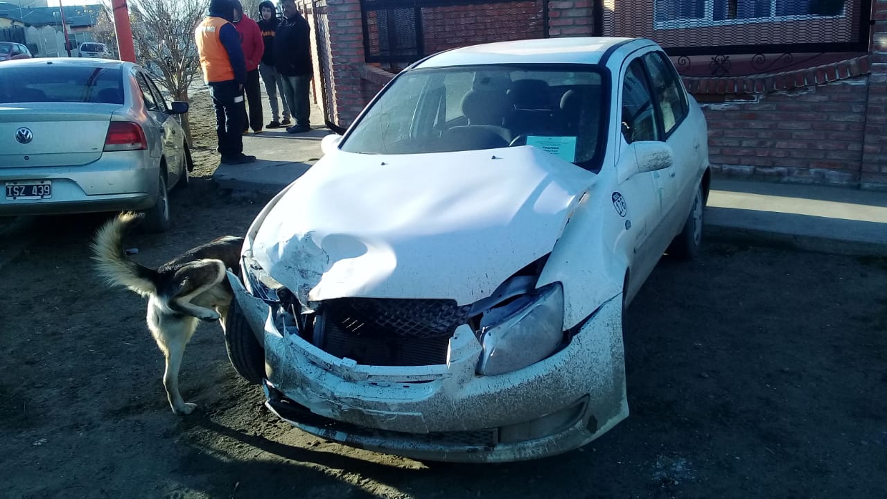 En el accidente participo un vehículo del municipio: fuerte colisión en inmediaciones de B° Rotary 23 