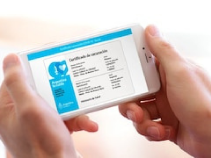 Mañana entra en vigencia el pase sanitario nacional: cómo obtenerlo y cuándo será solicitado