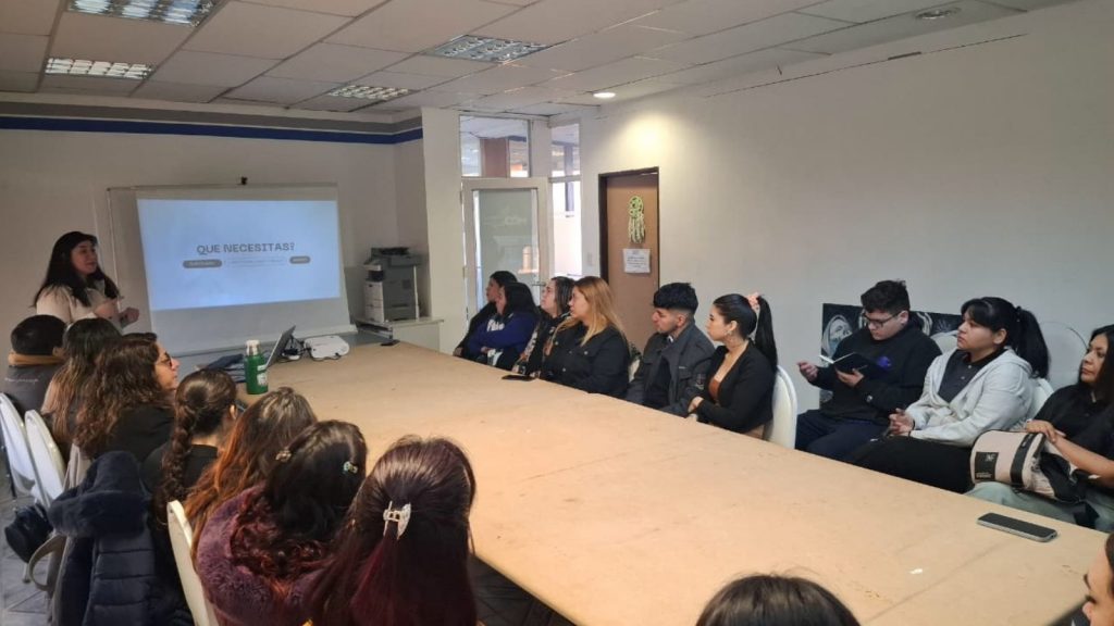 “La Vendimia 2026” continuó con degustaciones, emprendedores y espectáculos artísticos