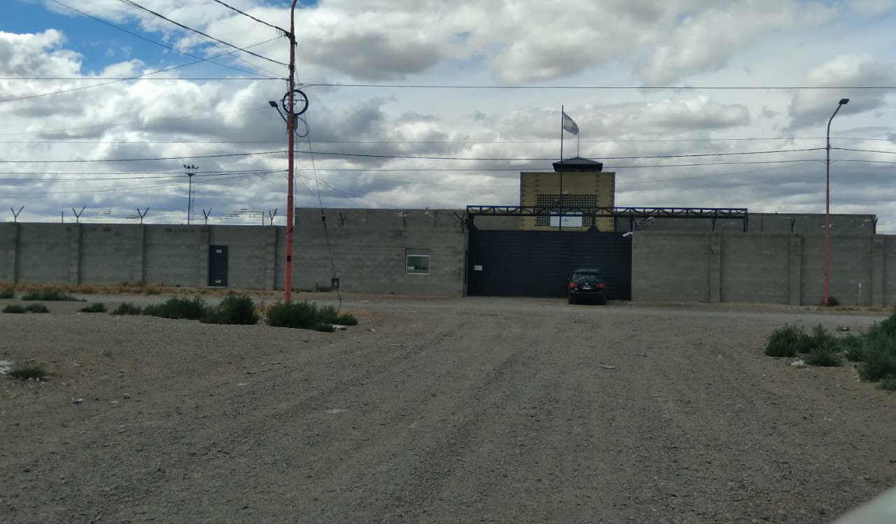 ¿Sexo?: investigarán lo que sucedió entre un preso y una agente en la Unidad Penitenciaria de Truncado 