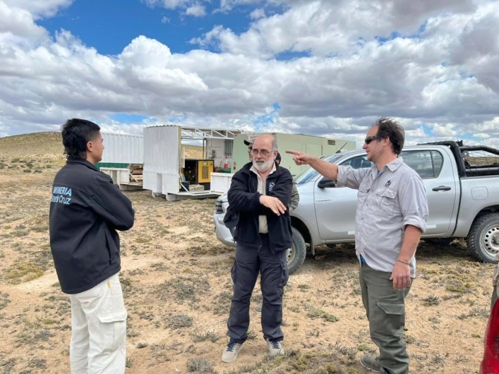 Comienzan a perforar en el proyecto de oro y plata El Águila en Santa Cruz