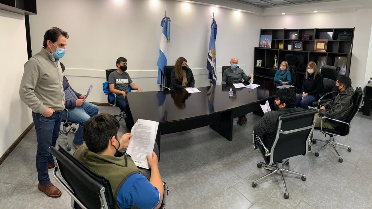 Municipio y organizaciones sociales avanzan para implementar el primer Banco de Alimentos en Caleta Olivia 