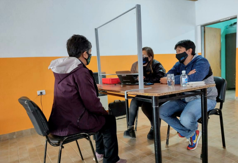 Venta de tarjetas en el Cic Centenario 