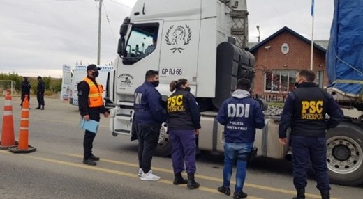 Una pareja mendocina tenía pedido de captura a intentaba ingresar a Tierra del Fuego
