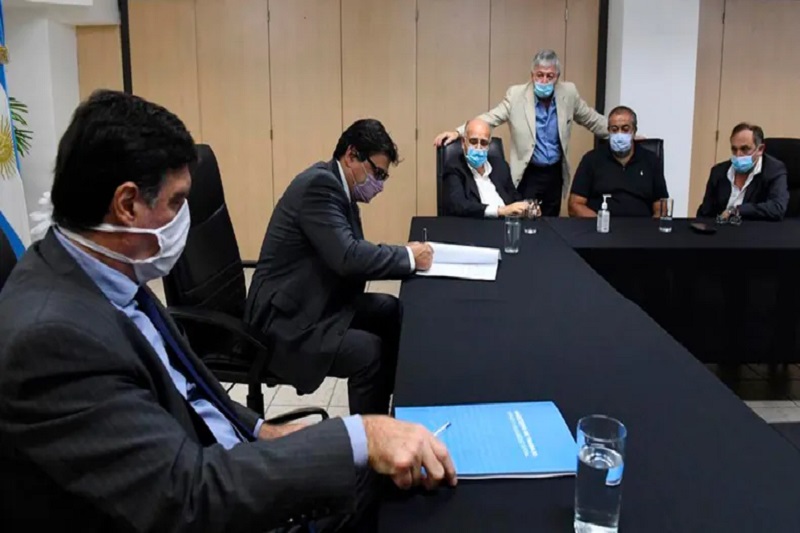 El salario mínimo vital y móvil aumentará un 45% y llegará a los $47.850 a fin de año