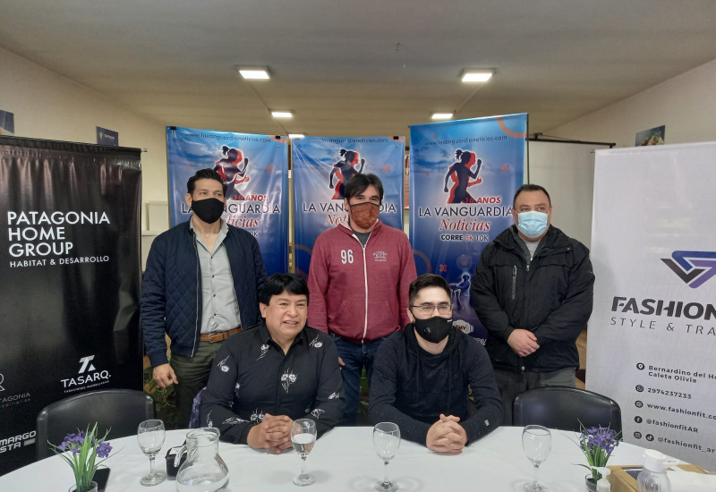 La Vanguardia festeja sus 10 años de vida con una gran corrida atlética