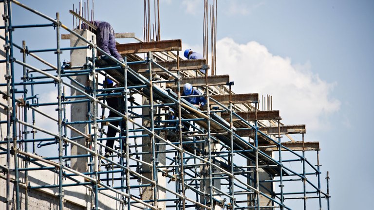 El Gobierno envía un proyecto de ley para convertir los planes sociales en trabajo