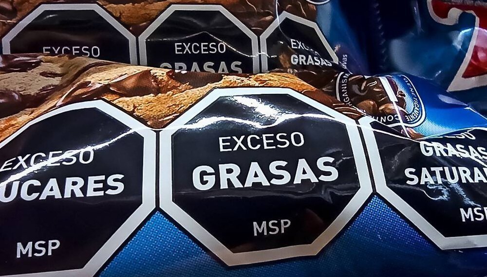 El etiquetado frontal vuelve al centro del debate: especialistas piden cambios