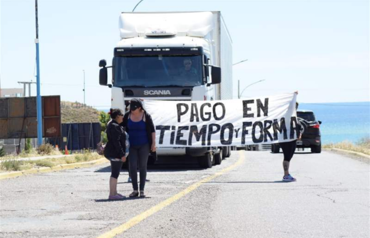 Interceptaron una camioneta en la Ruta 3 y encontraron un arma y municiones