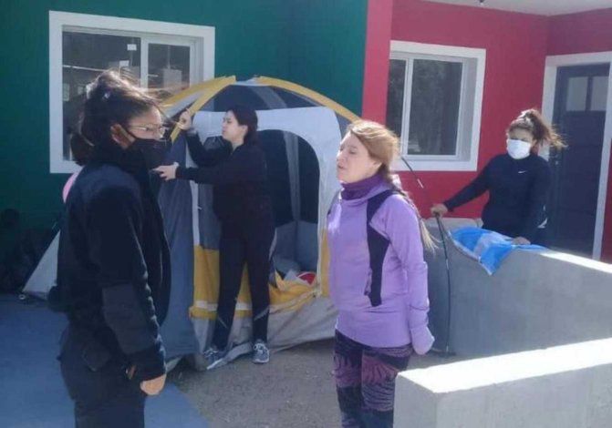 La Comuna de Cañadón Seco denuncio la usurpación de viviendas que estaban destinadas a los vecinos