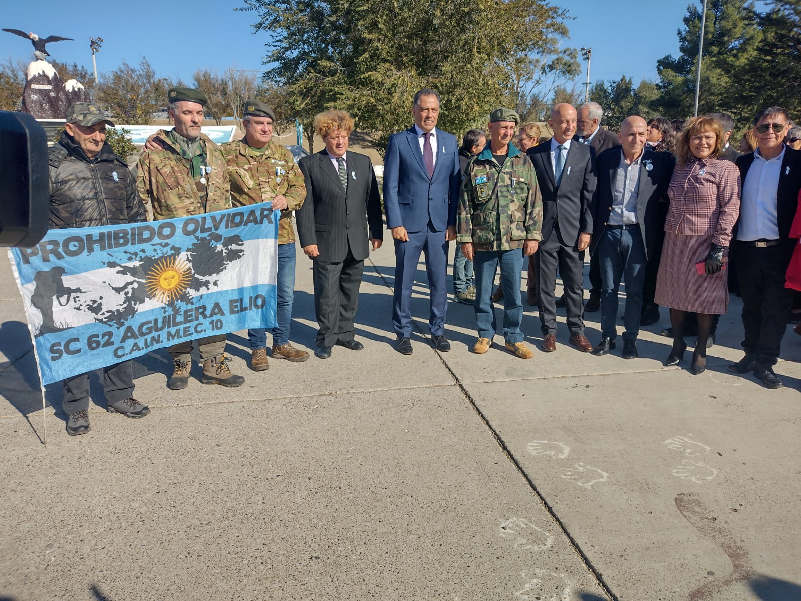 Caleta Olivia hizo un sentido homenaje a sus héroes de Malvinas