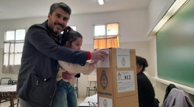 Leo Roquel votó y llamó a los santacruceños a participar masivamente