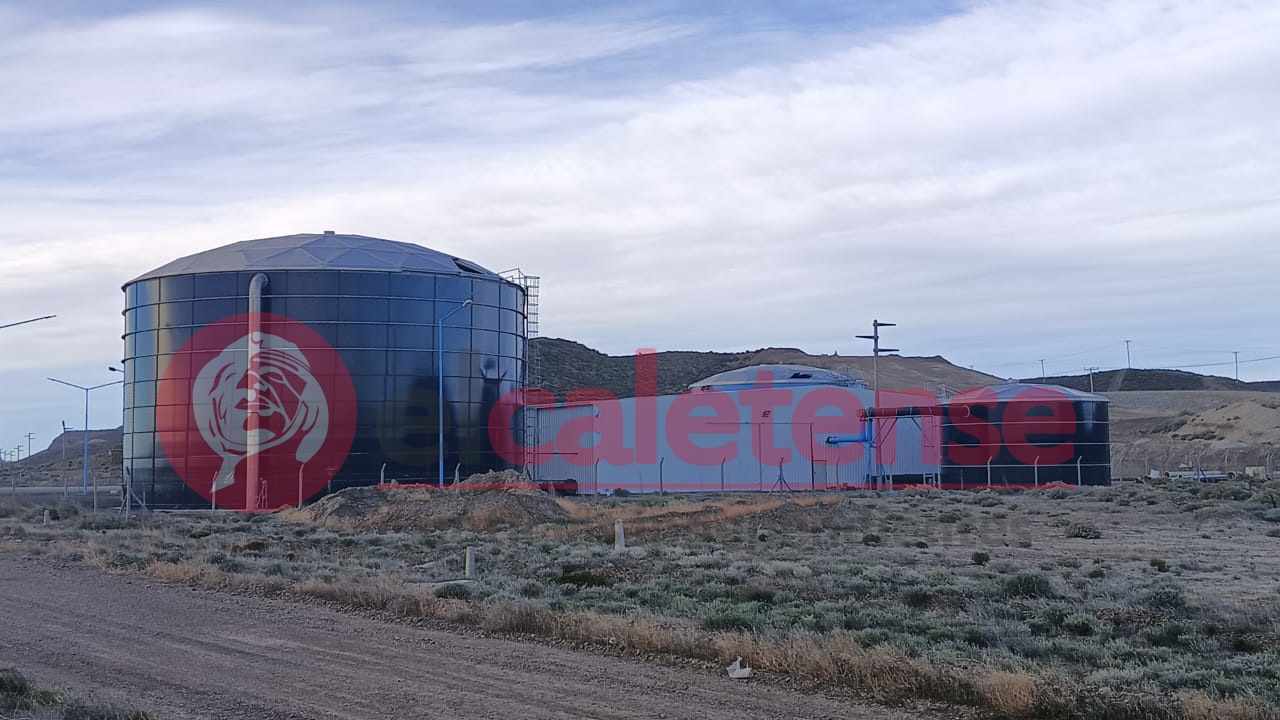 La planta de osmosis se encuentra completamente parada y a la espera de una reparación