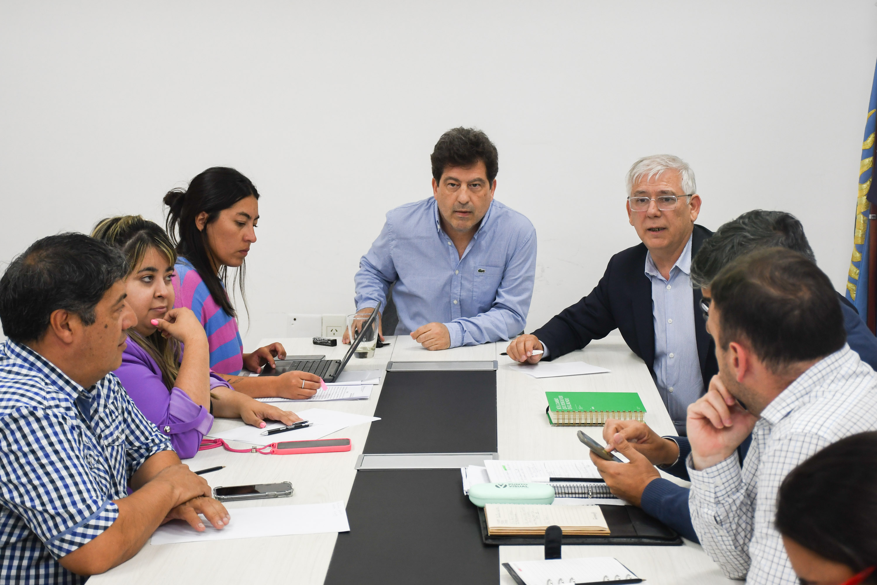 Servicios Públicos trabaja en la iluminación de la calle 22 de Río Gallegos