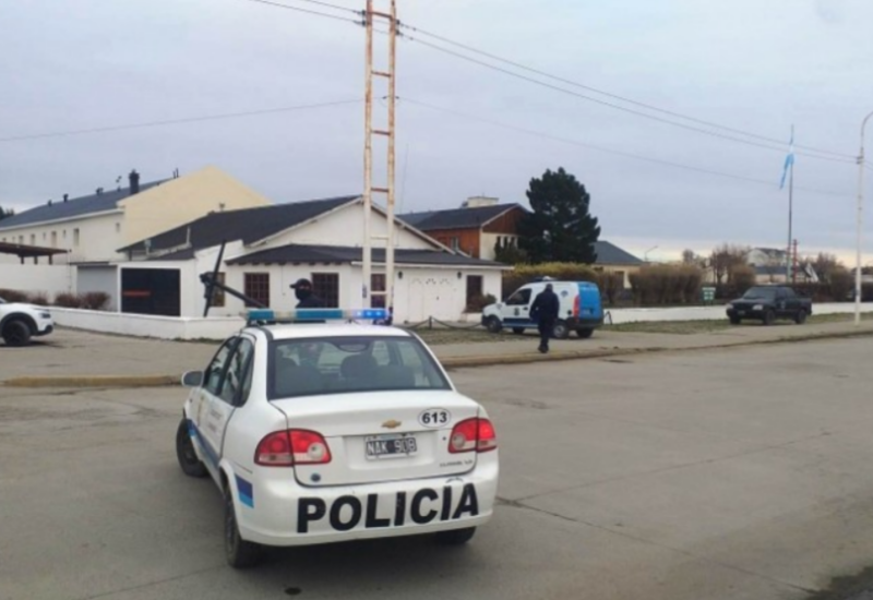 Operativo policial en la Costanera de Río Gallegos: intento de fuga y disparos
