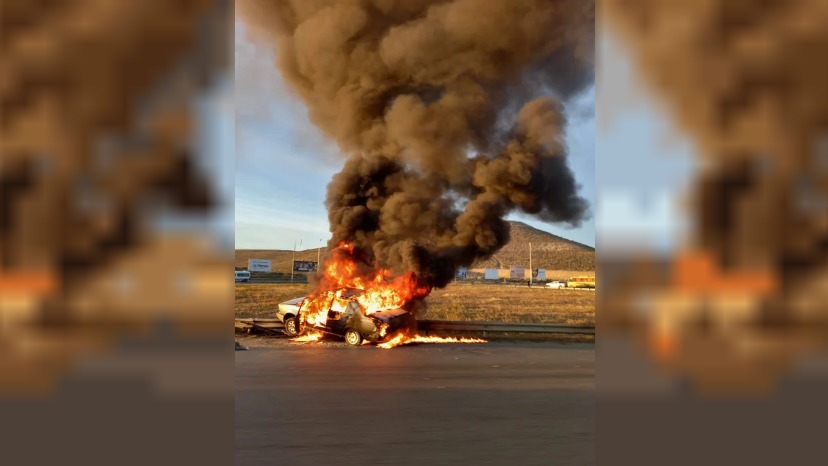 Accidente entre Rada Tilly y Comodoro: un auto se quemó por completo