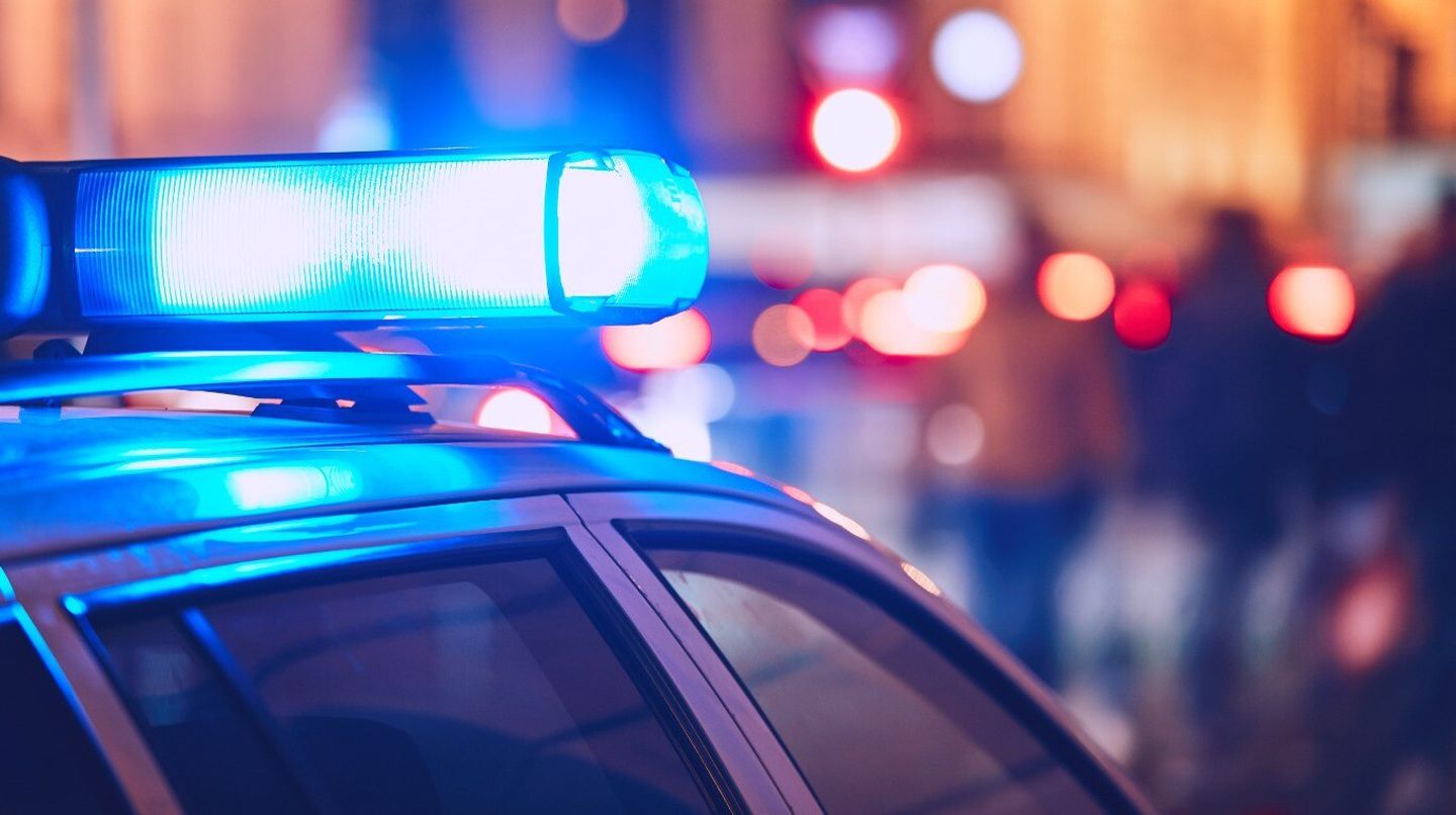 Una joven fue mamá y su bebé murió: la policía sospecha que lo mató con una tijera