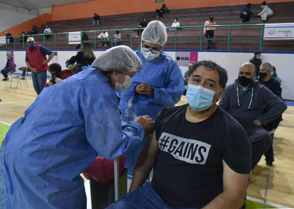 Durante el fin de semana largo se vacunaron más de 2000 caletenses