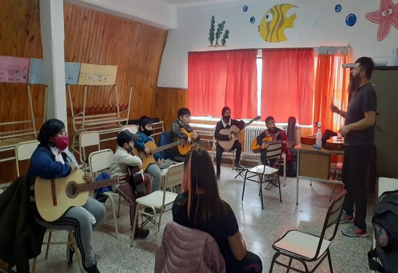  La Escuela Provincial de Música Re Si continúa desarrollando 
