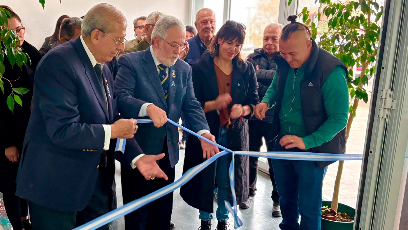 El Instituto Browniano realizó la apertura de su 1° Muestra Naval