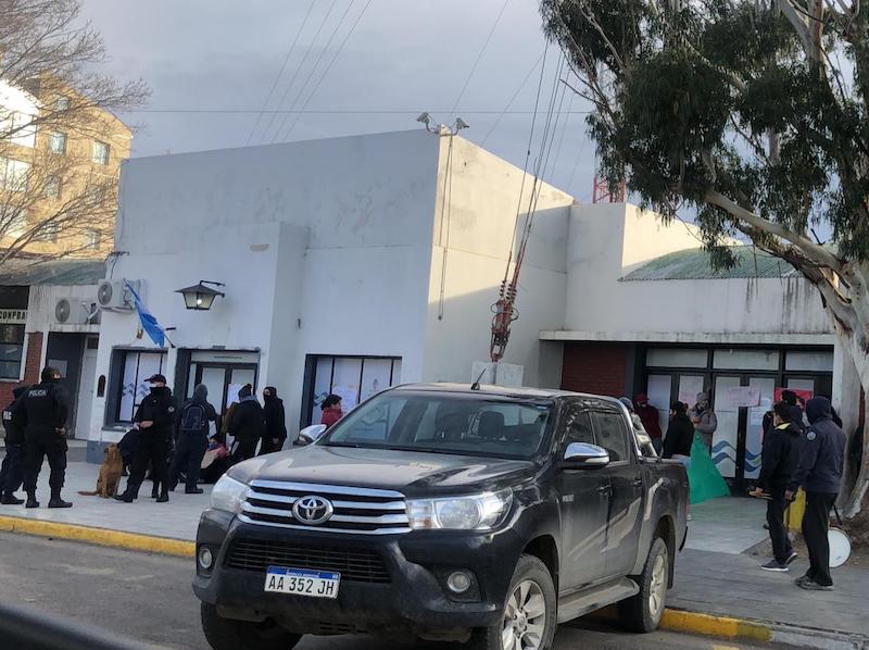 Continúan las protestas sociales en Caleta Olivia