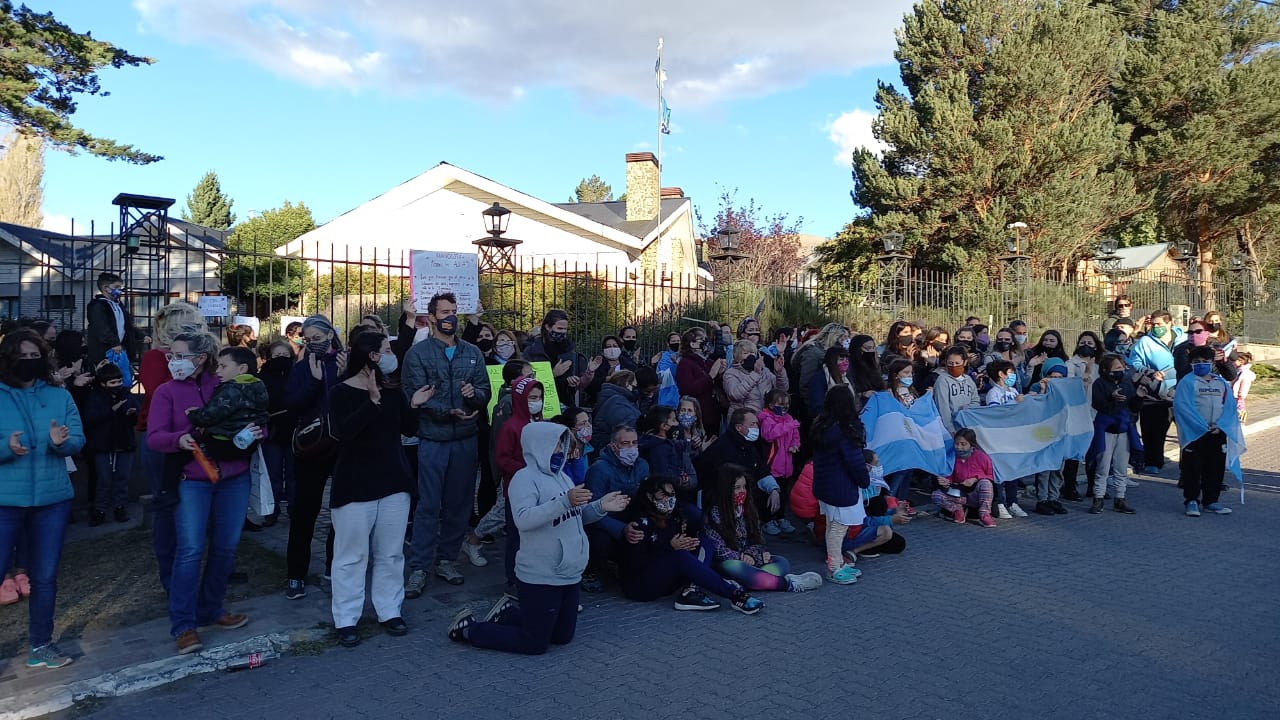 Papas autoconvocados: insisten con la Presencialidad de las clases y quieren igualdad con el resto del país