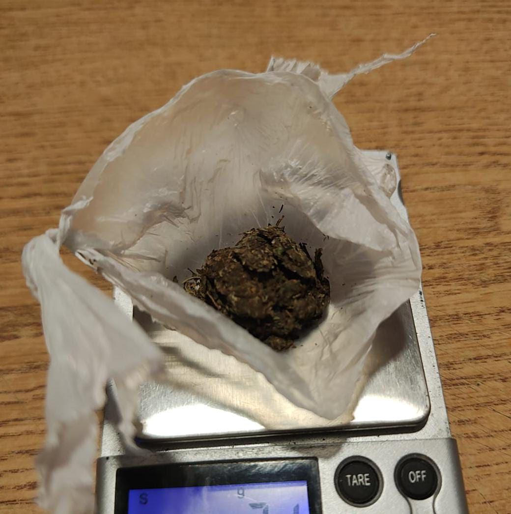 Dos hombres fueron sorprendidos robando con un camión de fletes y terminaron detenidos 