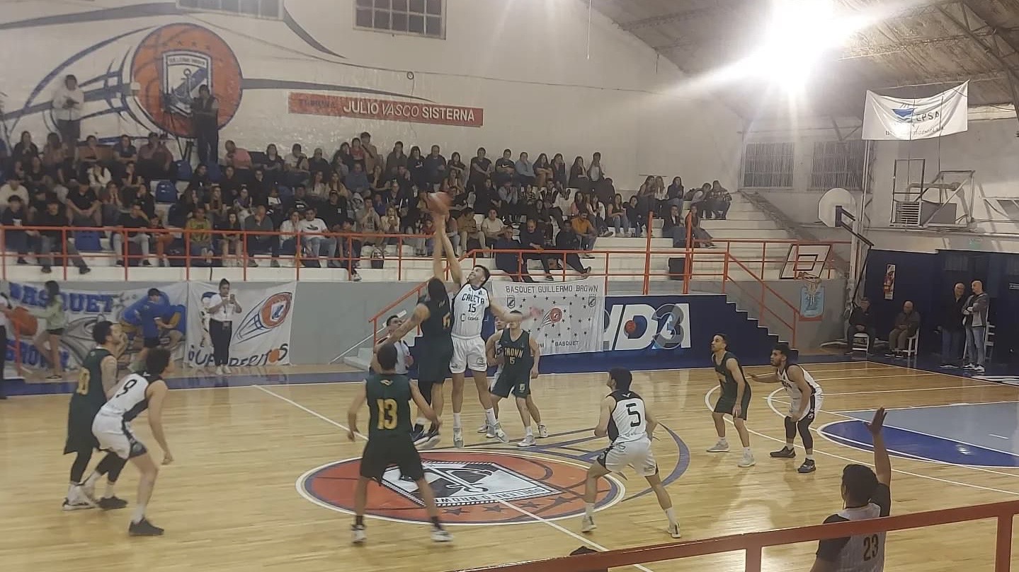 PreFederal: Brown pisó fuerte de local y venció a Escuela Mosconi por 77 a 61 