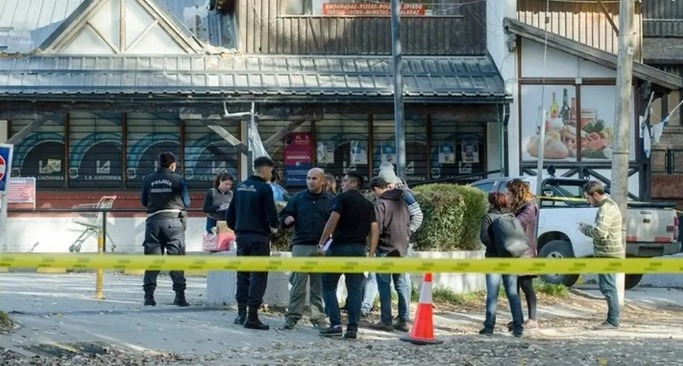 Piñón Fijo hizo vibrar el Complejo Deportivo Municipal junto a las familias caletenses