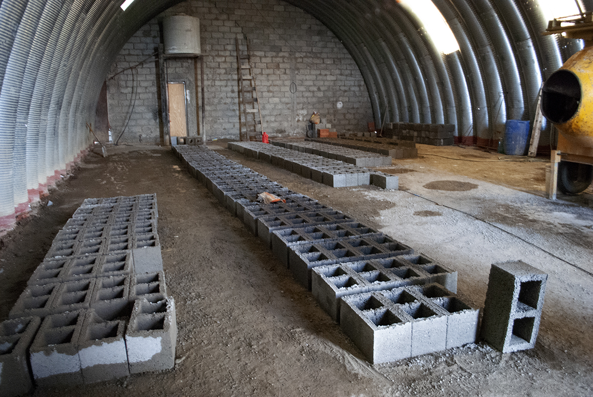 Vuelve a funcionar la bloquera municipal y estiman producir mil unidades semanales