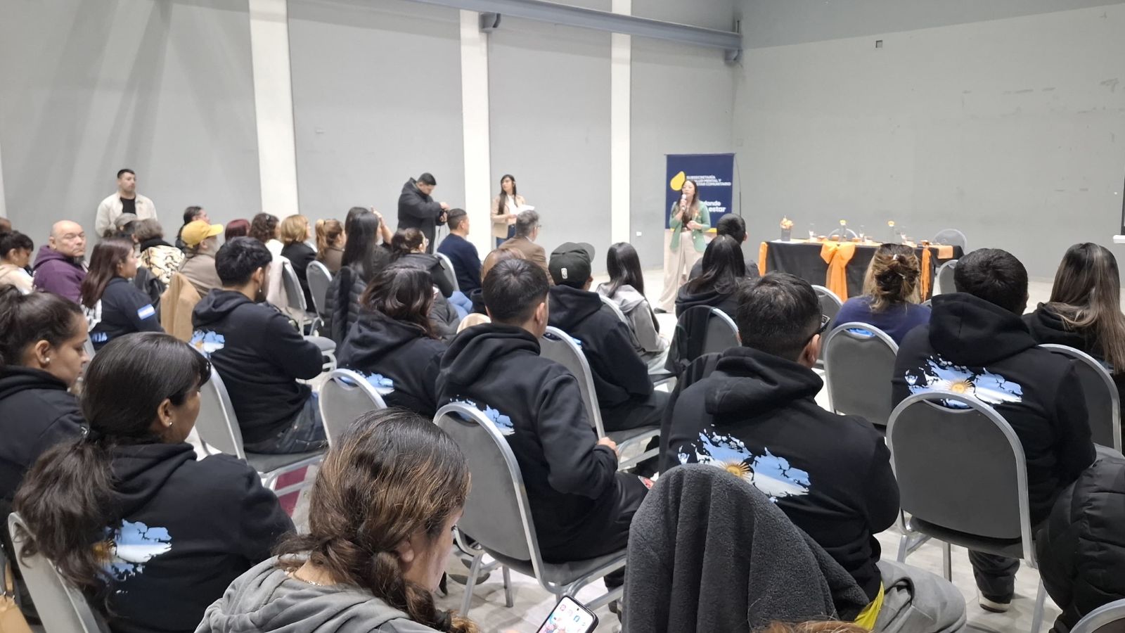 El Municipio concretó una charla y conversatorio para promover la prevención del suicidio