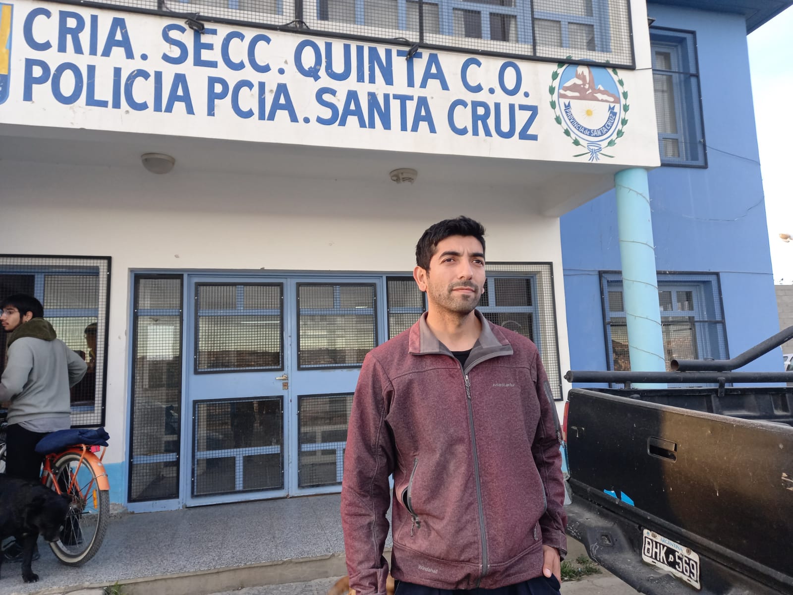 Vecino del Hípico no tiene ningún servicio en su casa y le robaron materiales de construcción 