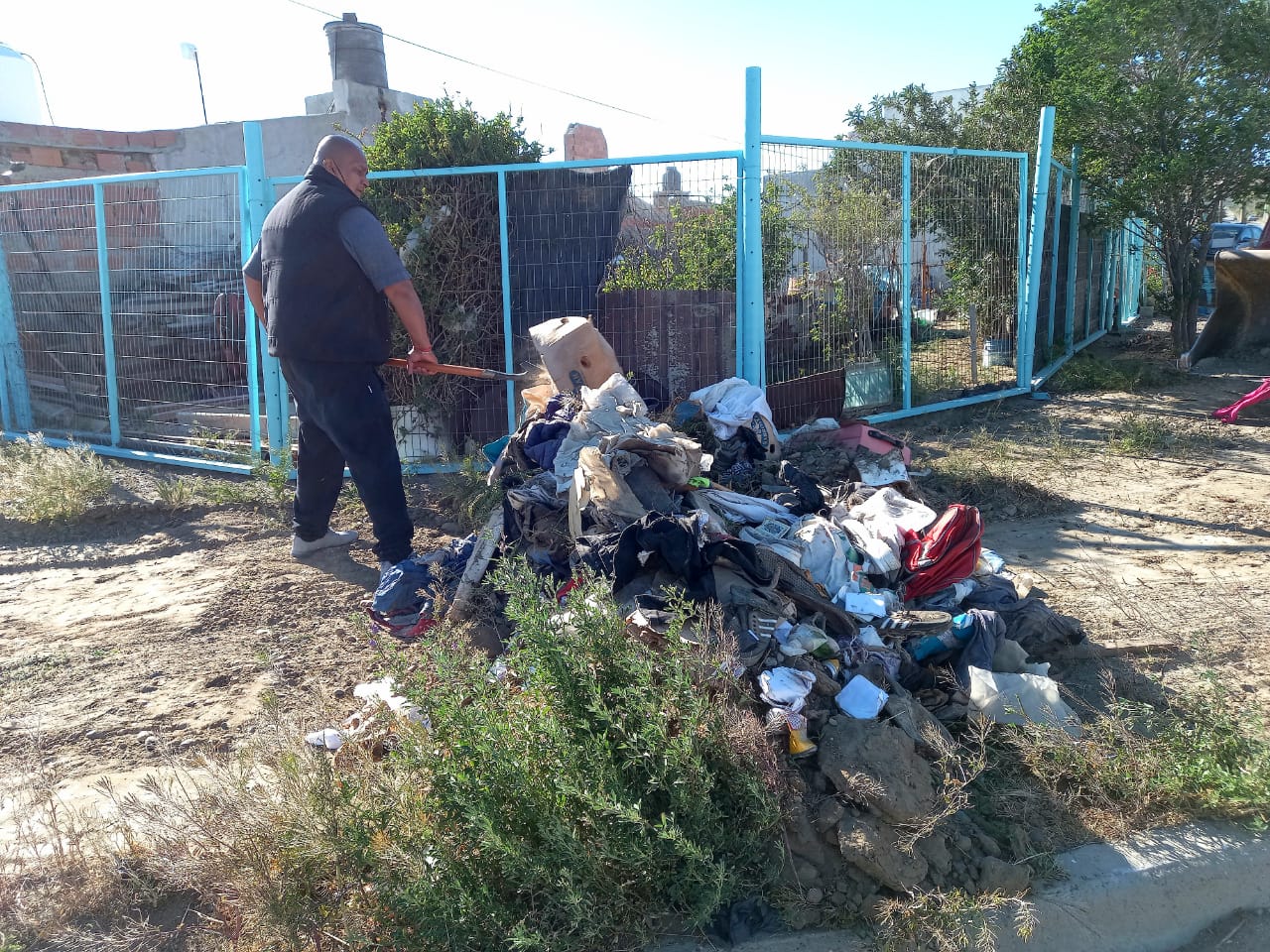 Dio positivo en alcoholemia, circulaba sin patente y terminó detenido