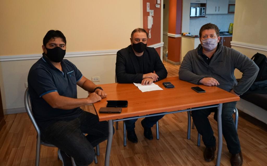 Vidal solicitó al ministro Camino una urgente reunión por el conflicto con SINOPEC