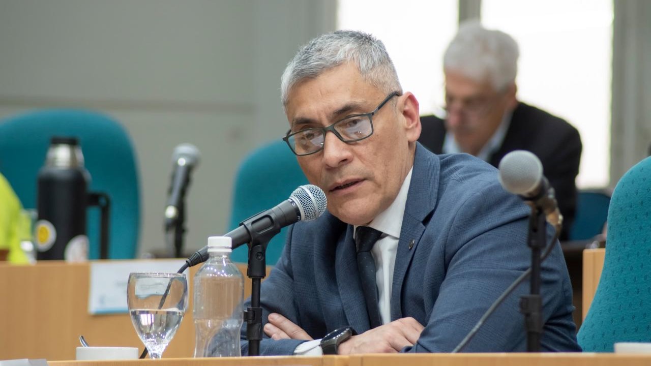 Echazú: “Nada asegura que la reducción de retenciones beneficie a la gente”