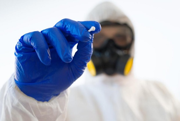 Quedate en casa: En China es obligatorio el hisopado anal para detectar el Covid