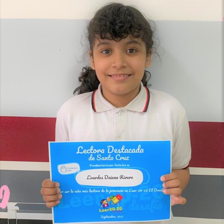 Alumna de CODEDCO logró ser la más lectora de Santa Cruz