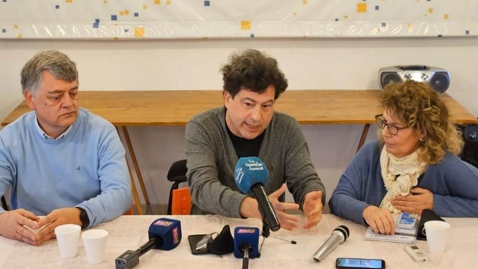 Sigue la interna: La mesa de Cambia Santa Cruz quedó dividida