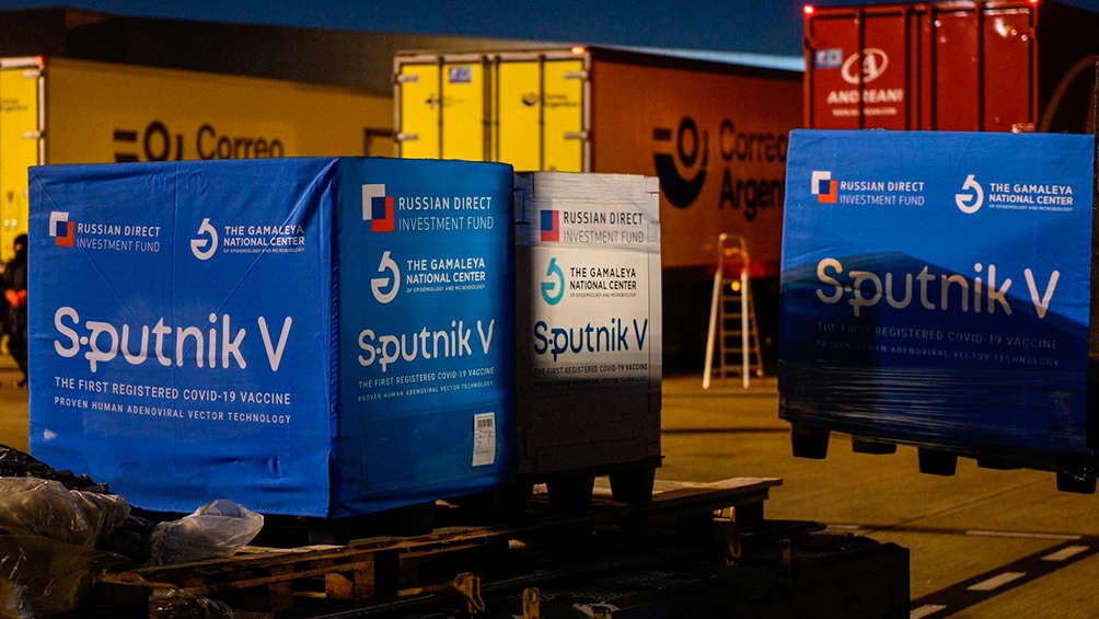 Distribuyen 1 millón de dosis sputnik V: a Santa Cruz llegan 4.875 dosis del componente 1 y 4.200 del componente 2 da la vacuna rusa