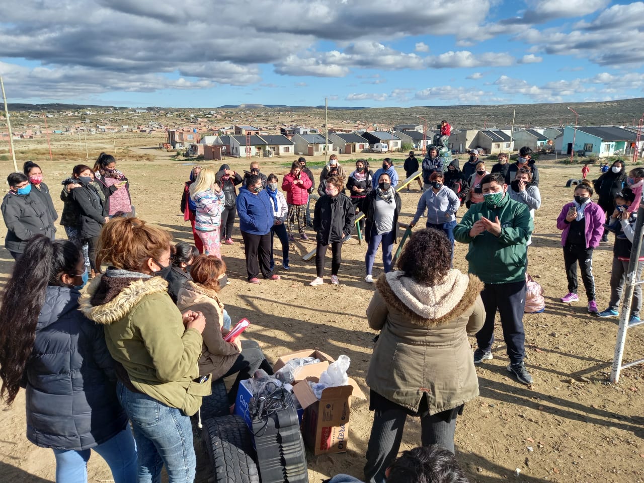 Vecinos de barrio Esperanza reclaman la colocación del servicio de Gas: 