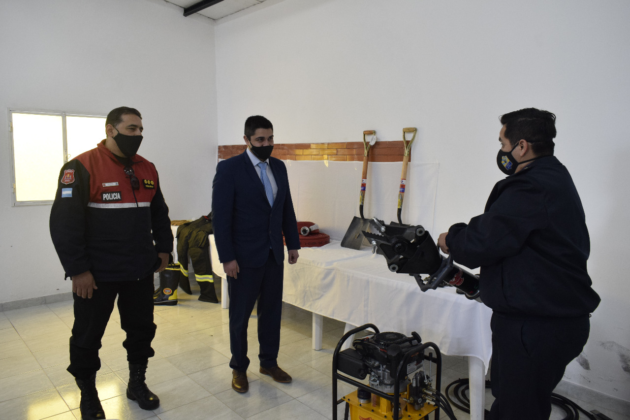 Inauguraron un cuartel de Bomberos en Fitz Roy